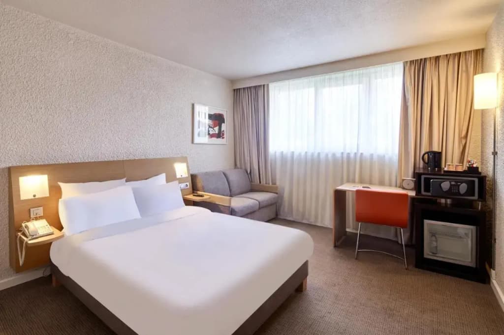 B&B HOTEL Cergy Port - Miniature 6