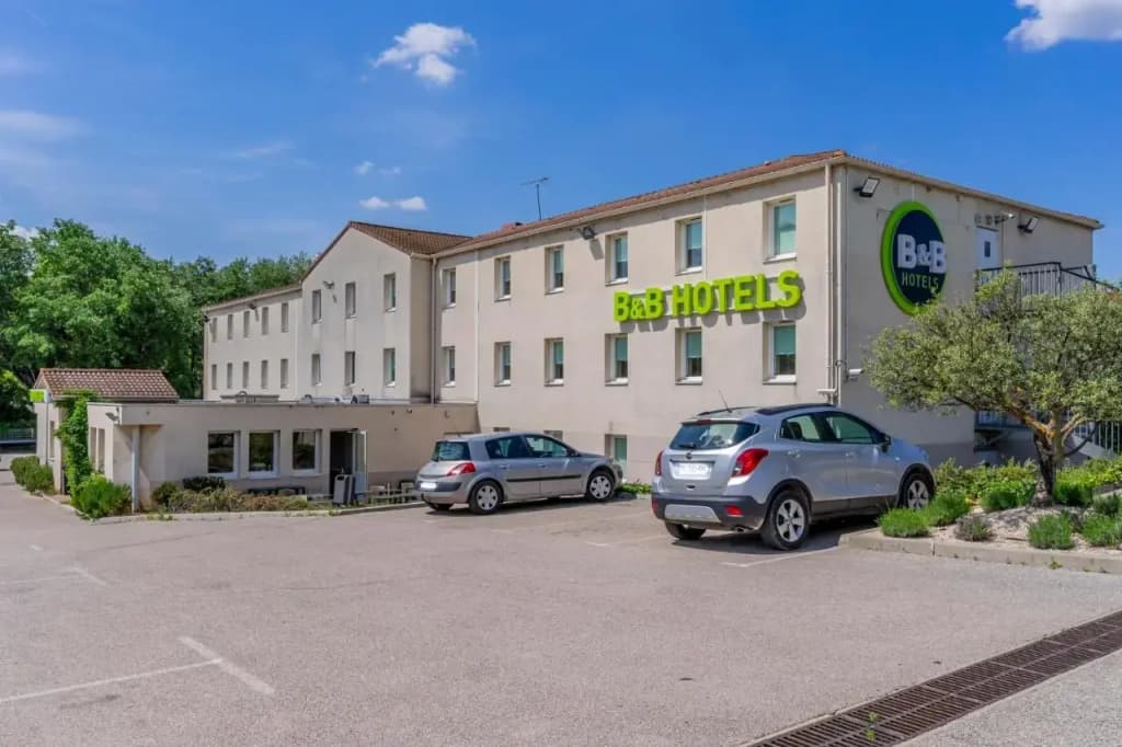 B&B HOTEL Aix-en-Provence Meyreuil Sainte-Victoire - Photo 1