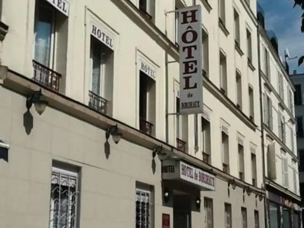 Hipotel Paris Bordeaux Ménilmontant - Photo 1