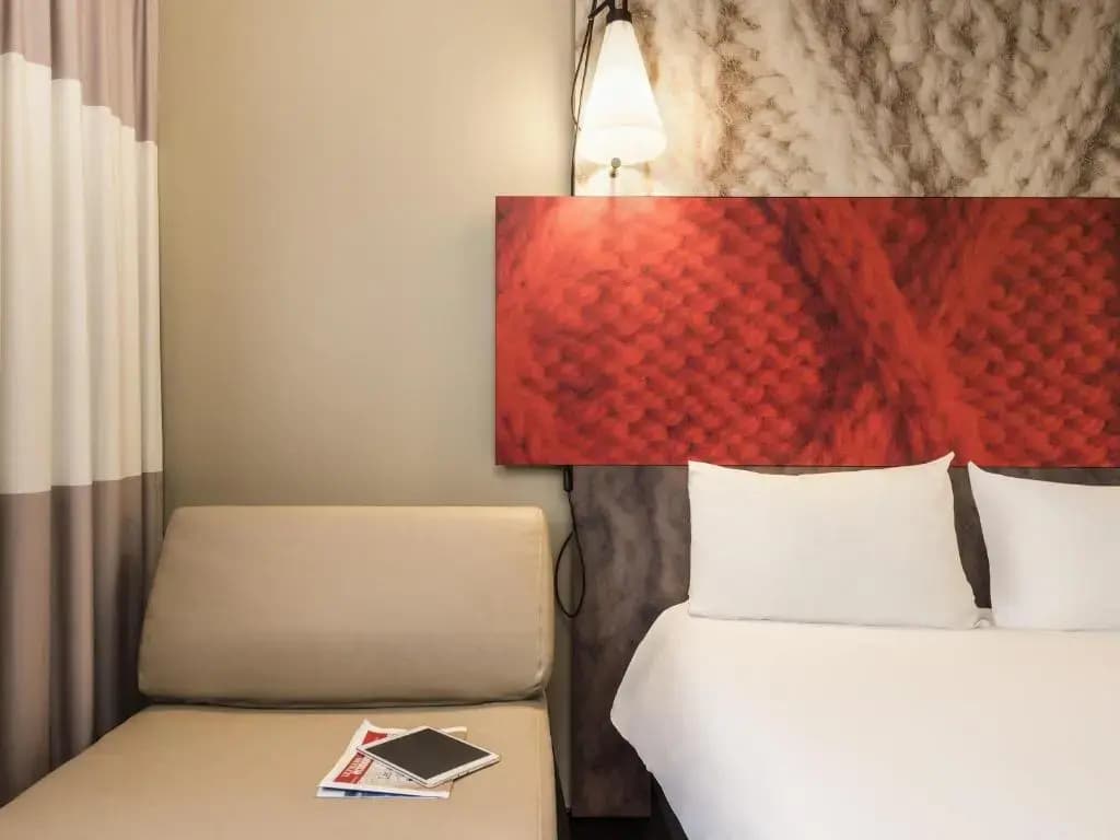 ibis Paris Gare du Nord Chateau Landon 10ème Hotel - Miniature 7