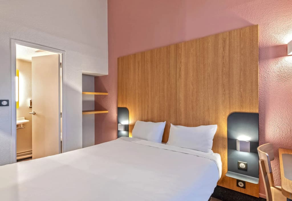 B&B HOTEL Quimper Nord Douarnenez - Photo 4
