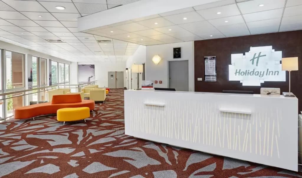 Holiday Inn Toulon City Centre by IHG - Photo 3