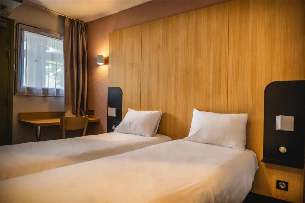 Kyriad Eco Hotel - Miniature 8