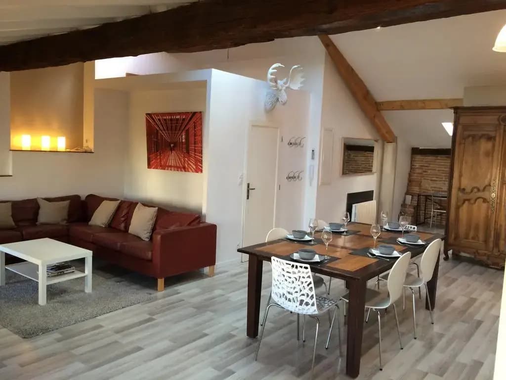 T2 Place St Pierre - Miniature 8
