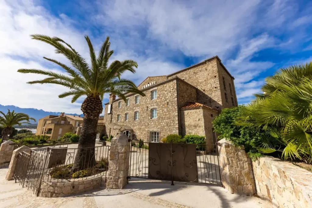 Hotel l'Abbaye - Photo 1