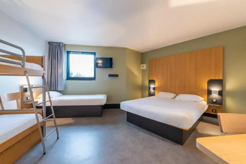 B&B HOTEL Cholet Sud - Miniature 8