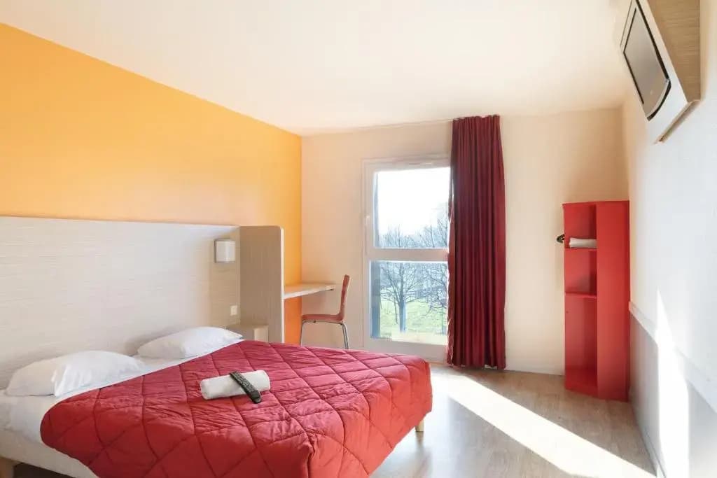 Hotel Première Classe Maubeuge - Feignies - Photo 2
