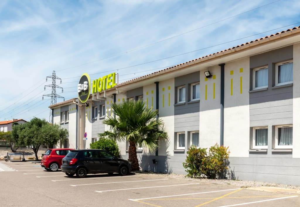 B&B HOTEL Narbonne (2) - Photo 1