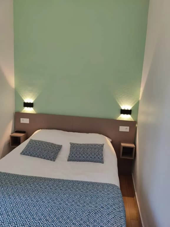 Hotel Des Lices - Photo 4