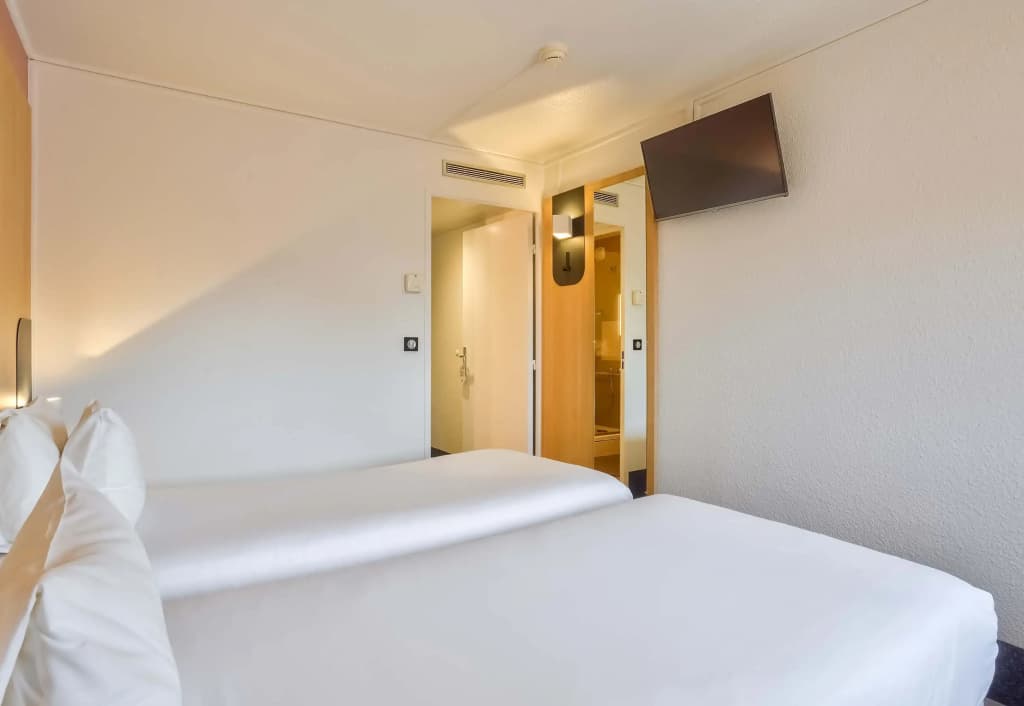 B&B HOTEL Paris 17 Batignolles - Miniature 6