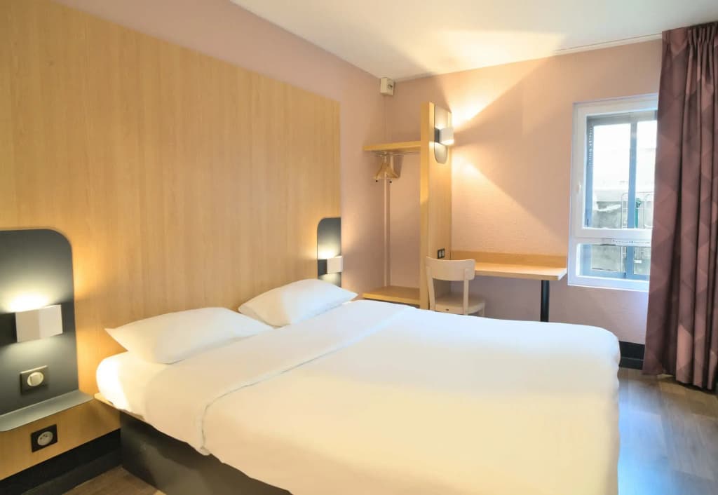 B&B Hotel Dreux Centre - Miniature 8