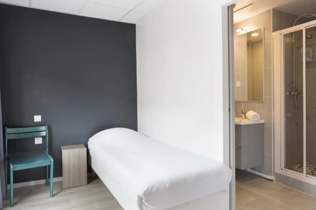 Lille City Hotel - Miniature 7