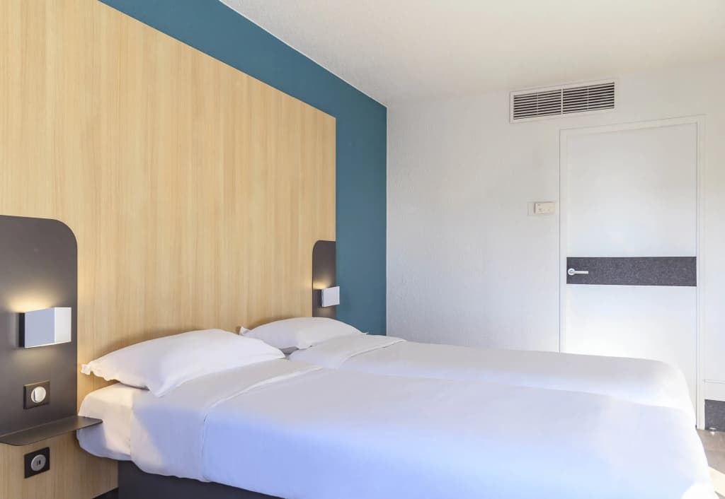 B&B Hotel Nimes Centre Arène - Photo 4