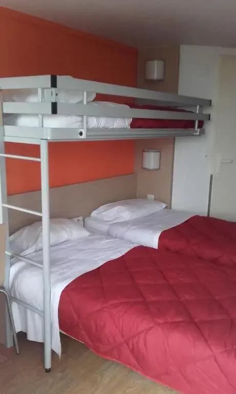 Première Classe Châlons-en-Champagne - Photo 2
