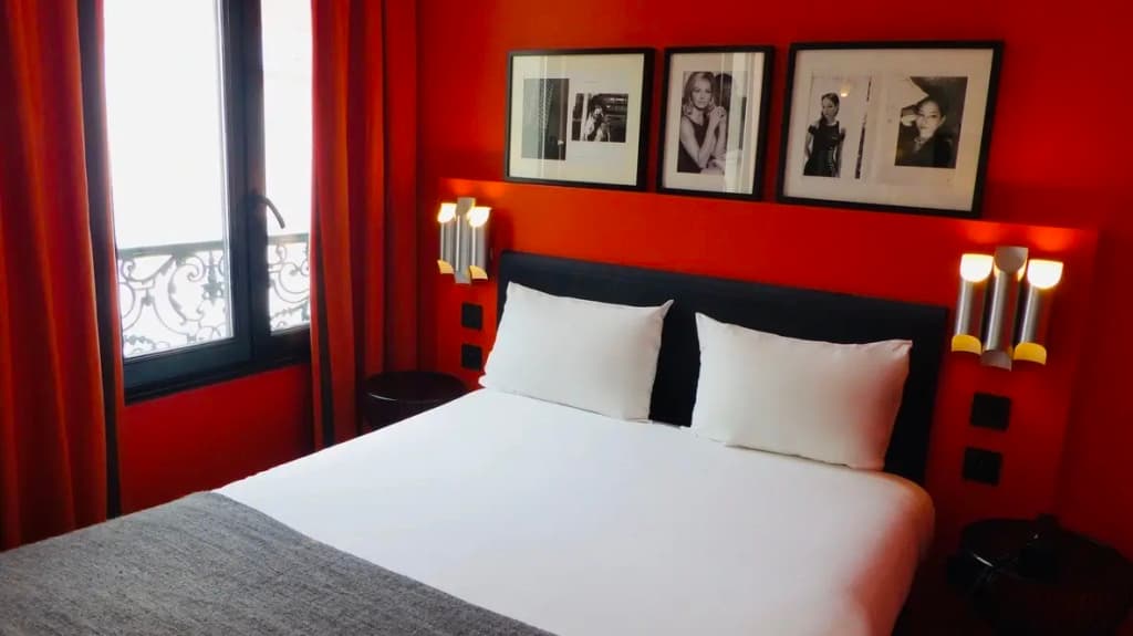 Hôtel Noir - Miniature 7
