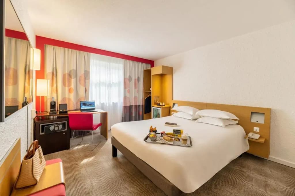 B&B HOTEL Lyon Nord - Miniature 6