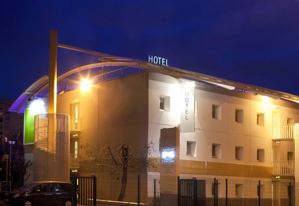 B&B Hotel Viry-Châtillon - Photo 1