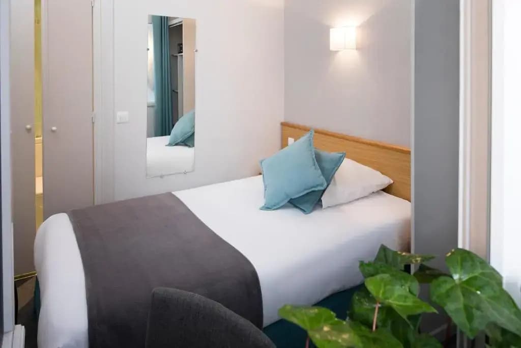 A l'Hotel des Roys - Miniature 8