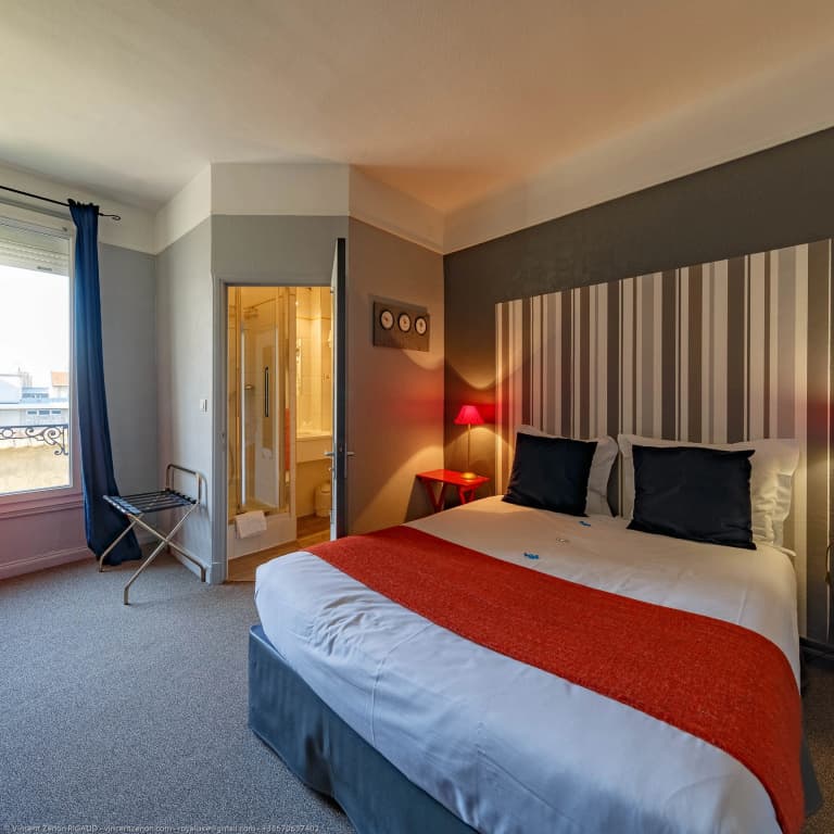 Hôtel Azur Reims - Photo 3
