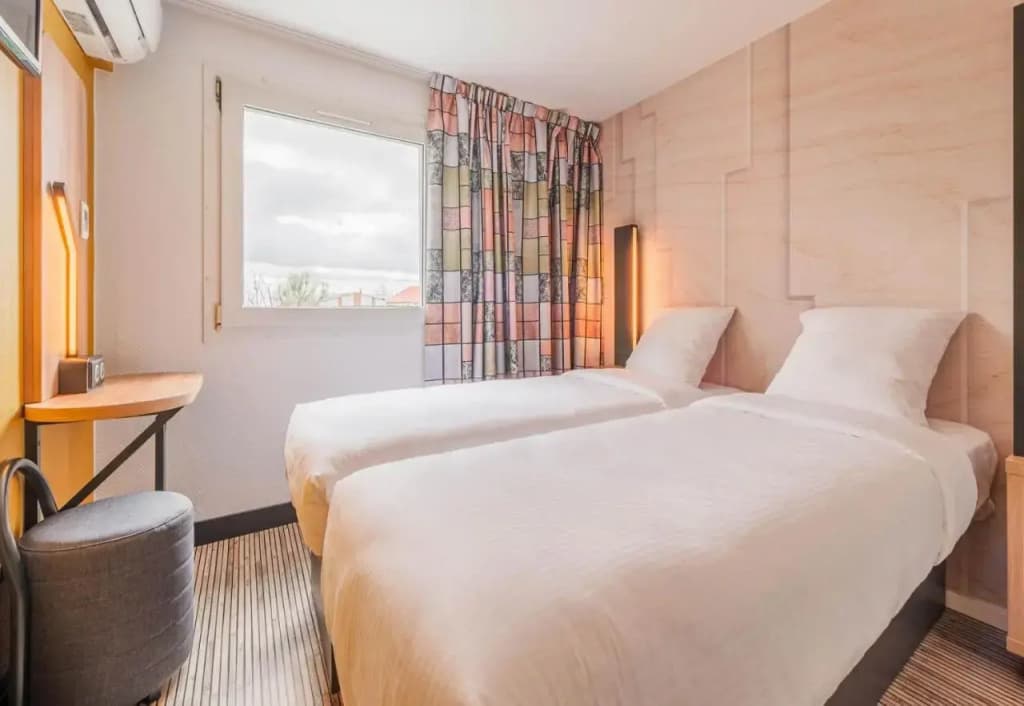 B&B HOTEL Mulhouse Sausheim - Photo 4
