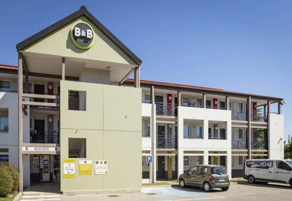 B&B HOTEL Avignon (1) - Photo 1