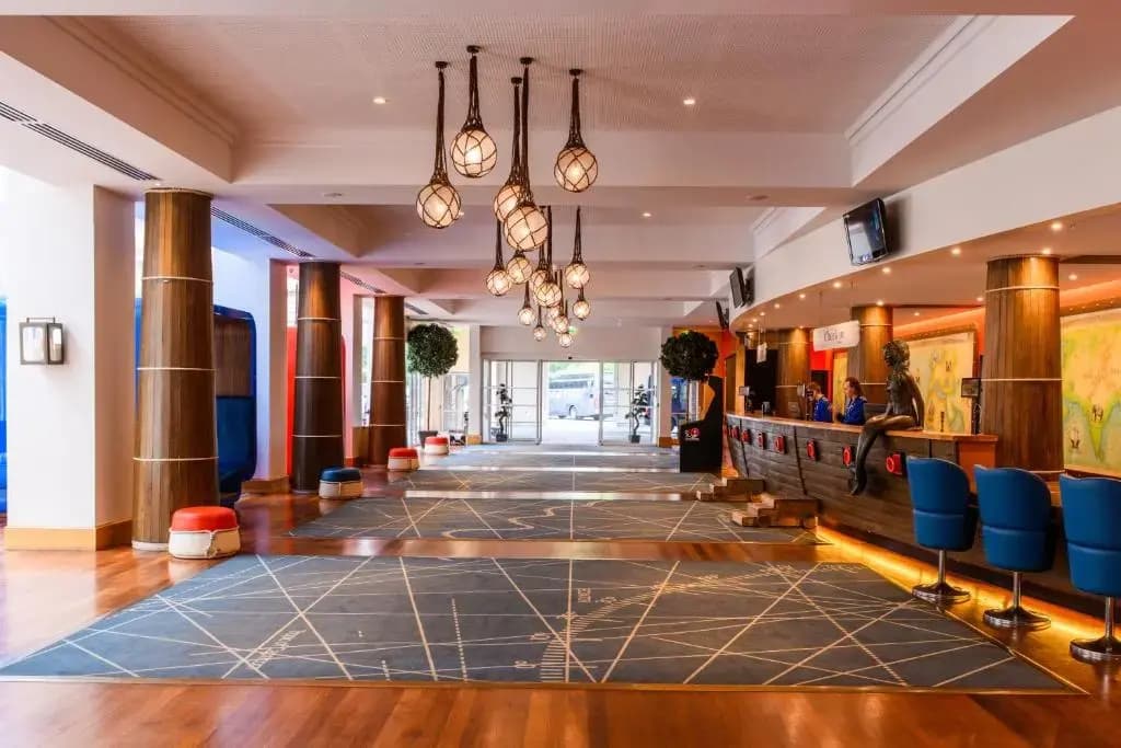 Explorers Hotel Marne-la-Vallée - Photo 2