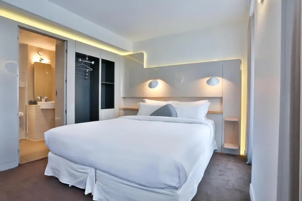 Hôtel Le Marcel - Paris Gare de l'Est - Photo 2