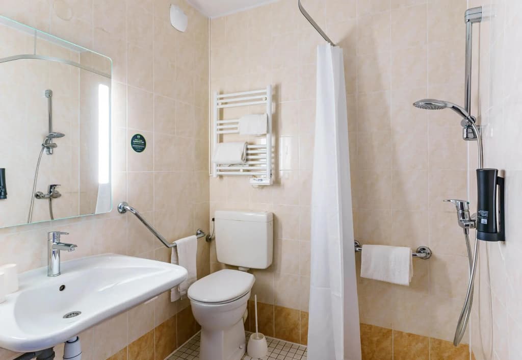 B&B HOTEL Amneville-les-Thermes - Miniature 8