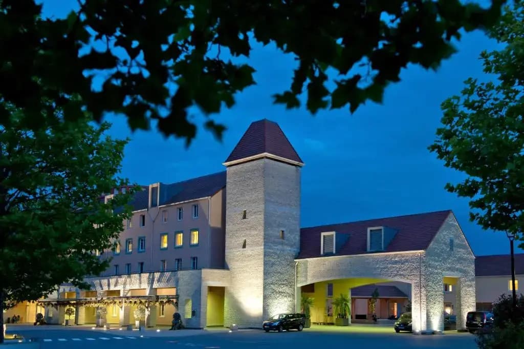 Explorers Hotel Marne-la-Vallée - Photo 1