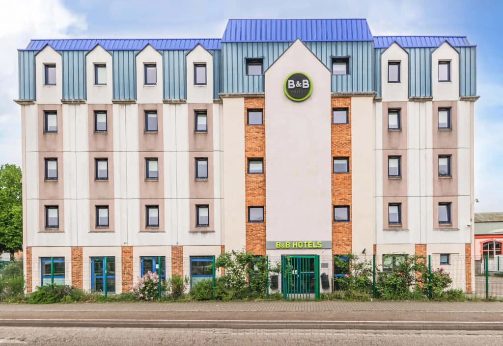 B&B HOTEL Strasbourg Nord Schiltigheim - Photo 1