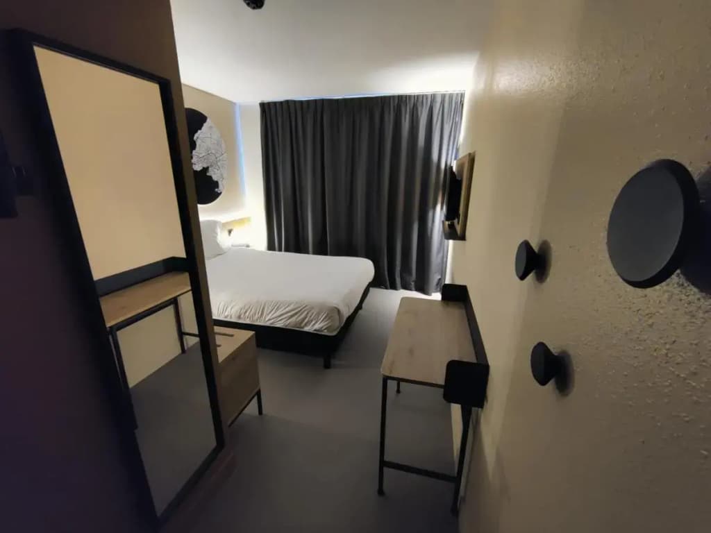 B&B HOTEL La Rochelle Centre les Minimes - Miniature 7
