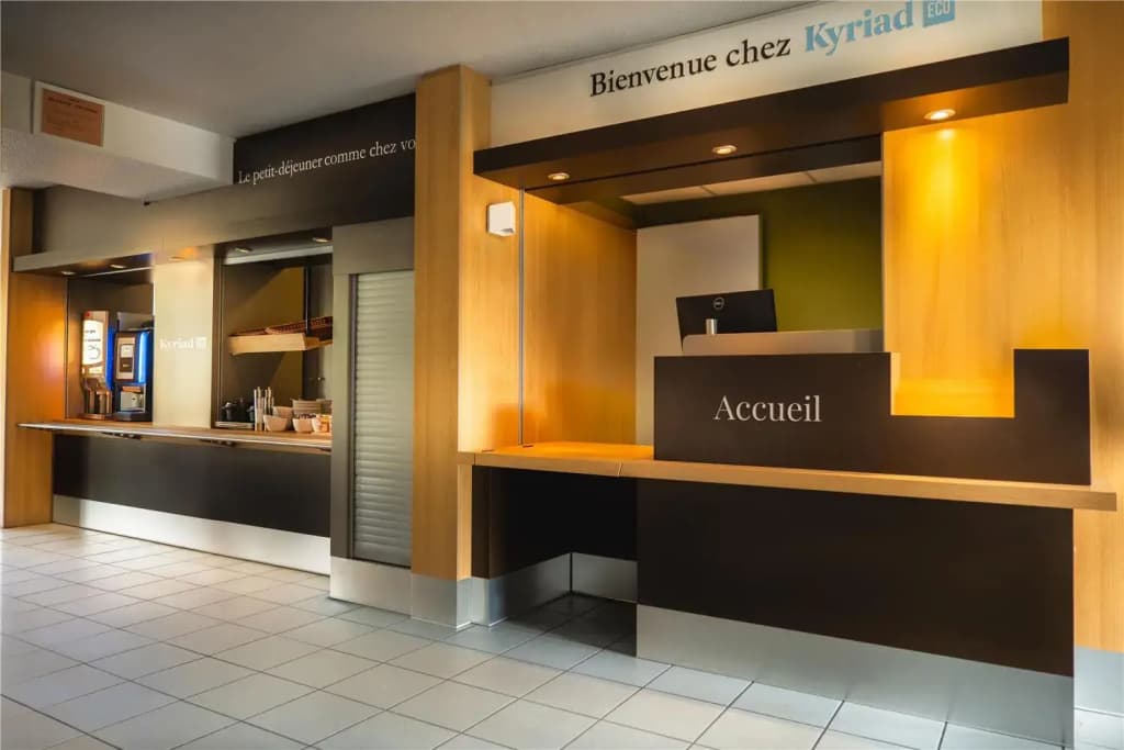 Kyriad Eco Hotel - Photo 2