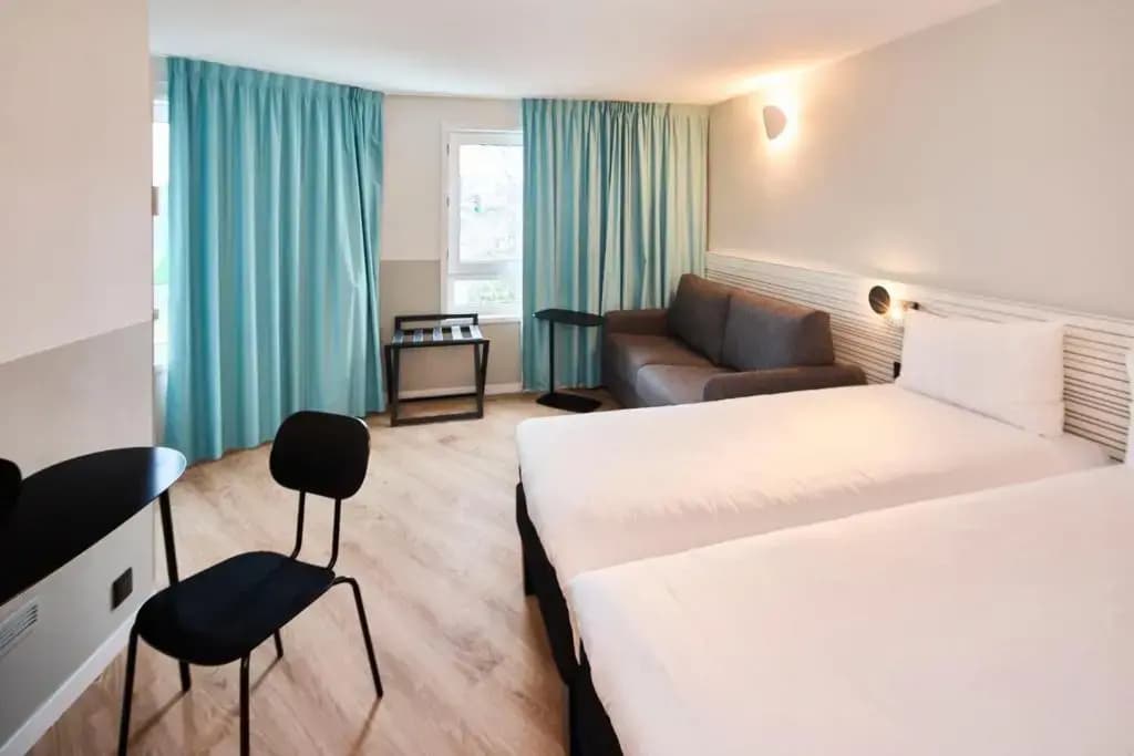 ibis Styles Poissy - Photo 3