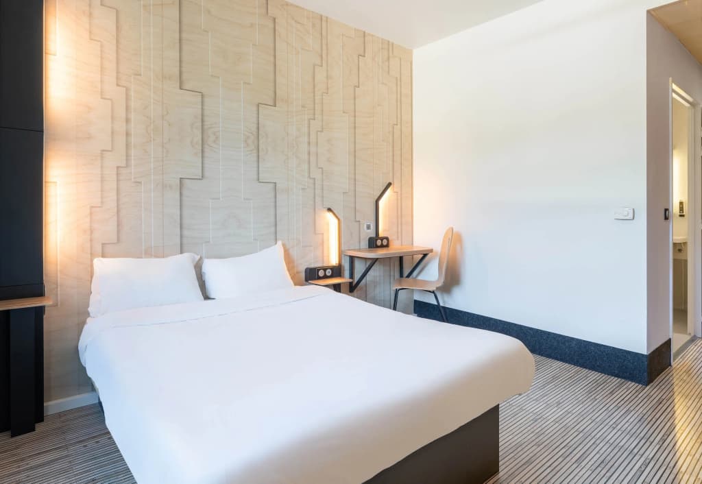 B&B HOTEL Lyon Ouest Tassin - Photo 3
