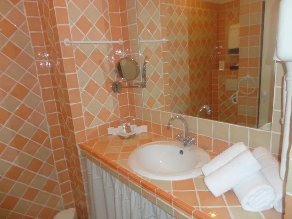 Hotel L Orangeraie - Photo 5