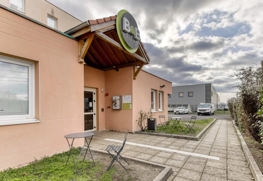 B&B Hotel Clermont Ferrand Gerzat - Photo 1