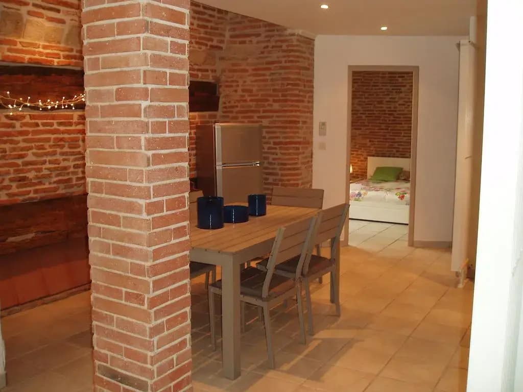 T2 Place St Pierre - Miniature 7