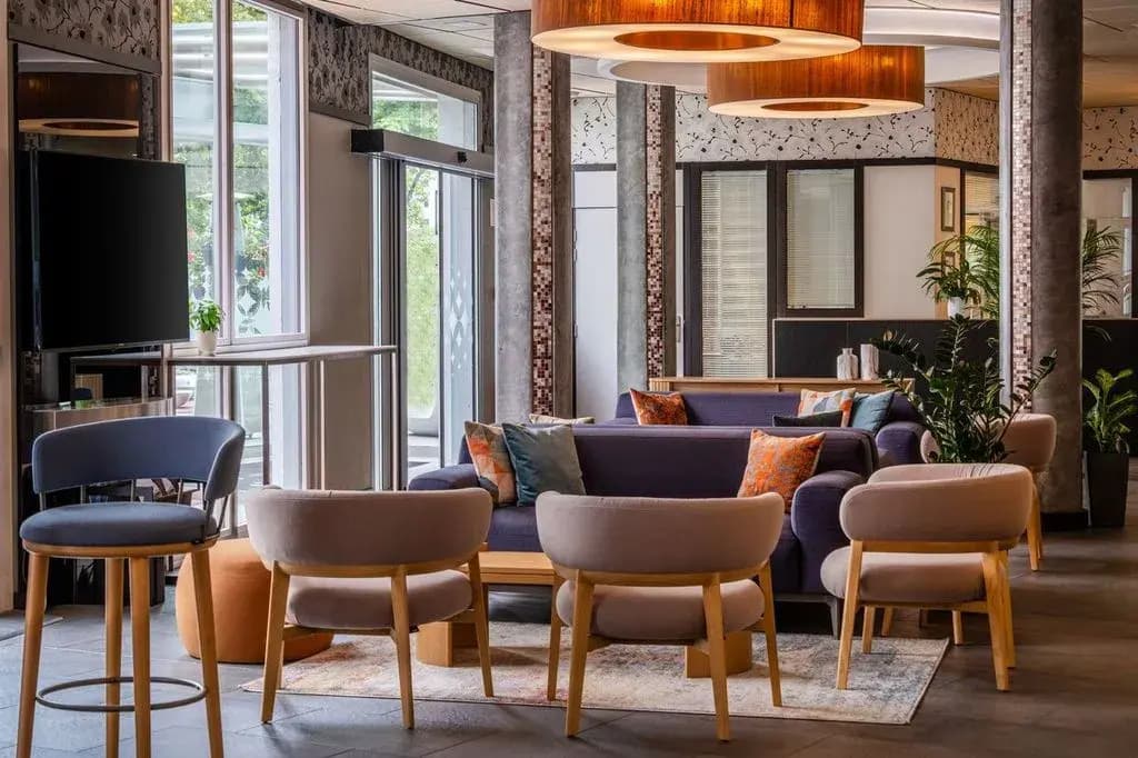 Spark by Hilton Lyon Ouest Hotel - Photo 2
