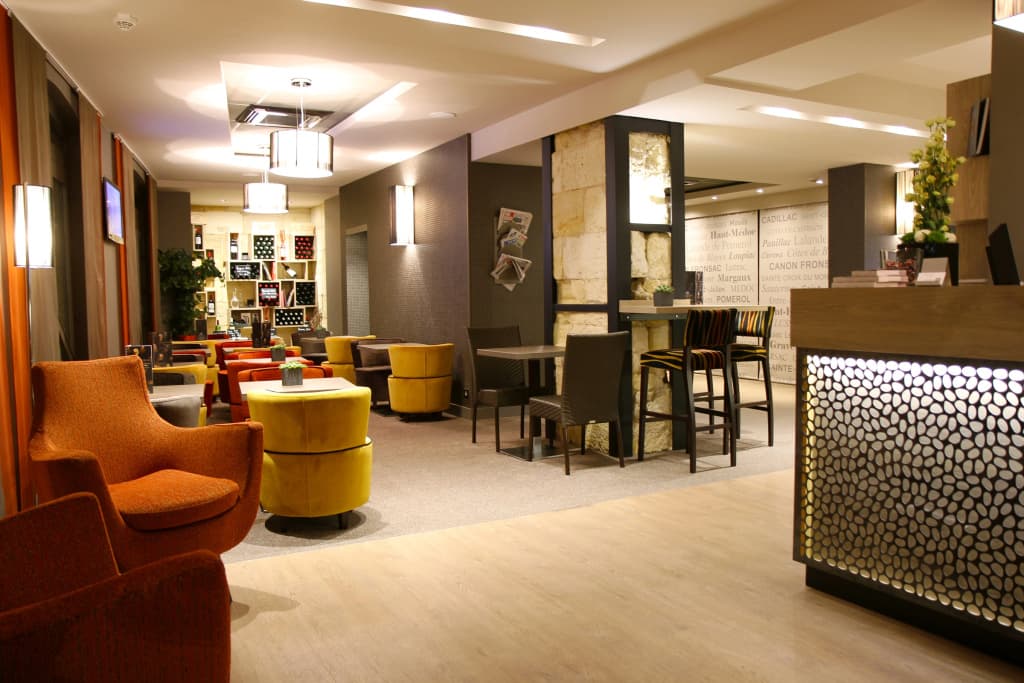 Best Western Plus Gare Saint-Jean - Photo 2