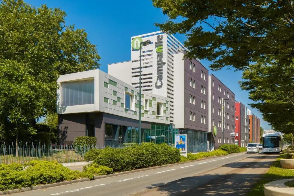 Campanile Nantes Centre - Photo 1