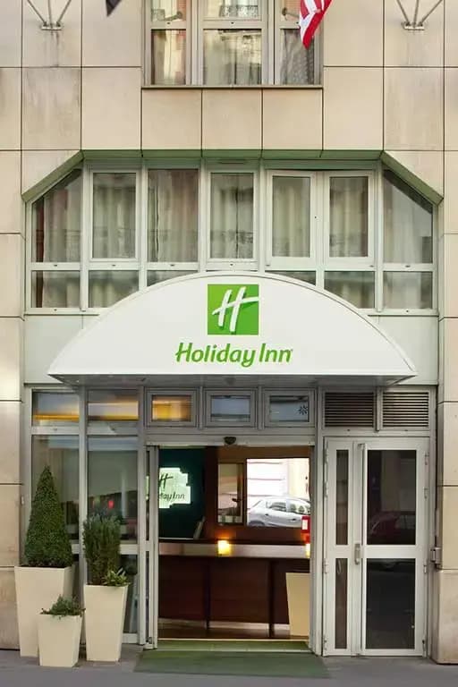 Holiday Inn Paris - Montmartre by IHG - Photo 1