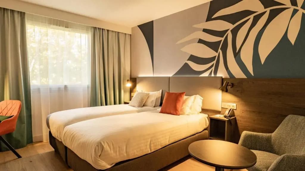 Holiday Inn Toulon City Centre by IHG - Photo 4