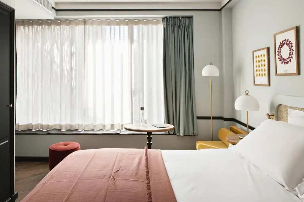 Hôtel Botaniste - Miniature 6