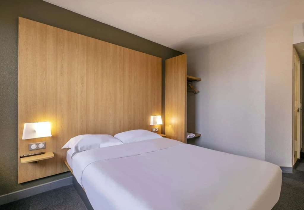 B&B HOTEL La Rochelle Centre - Photo 3