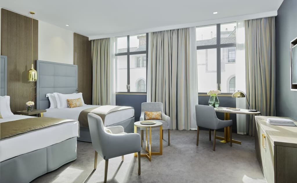 Intercontinental Lyon Hotel Dieu by IHG - Photo 4