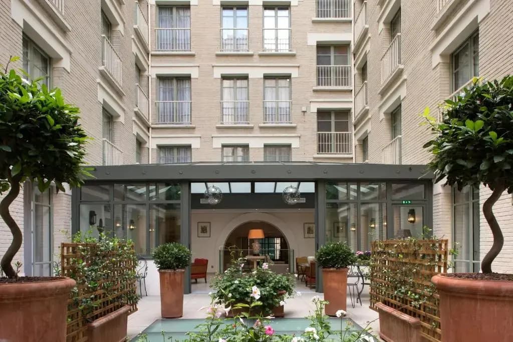 Hôtel Le Littré - Photo 1
