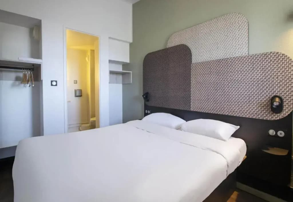 B&B HOTEL Avignon (1) - Miniature 8