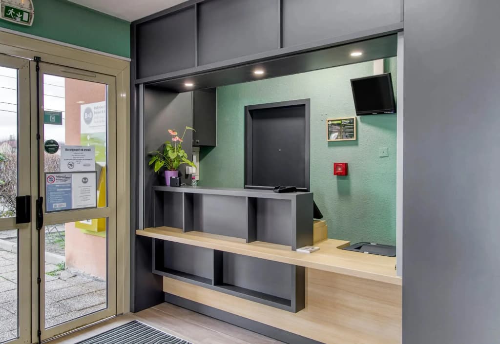 B&B Hotel Clermont Ferrand Gerzat - Photo 2