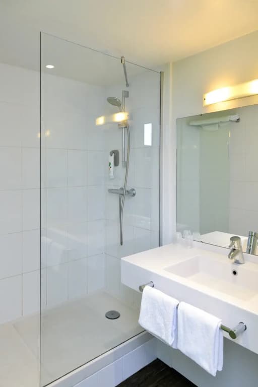 ibis Styles Angouleme Nord - Miniature 6
