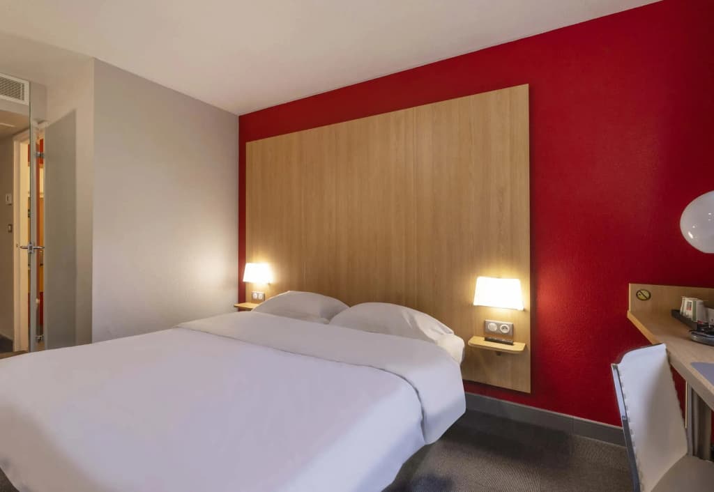 B&B HOTEL La Rochelle Centre - Photo 4